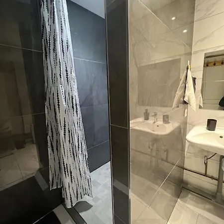 Charmant Appartement Straatsburg Buitenkant foto